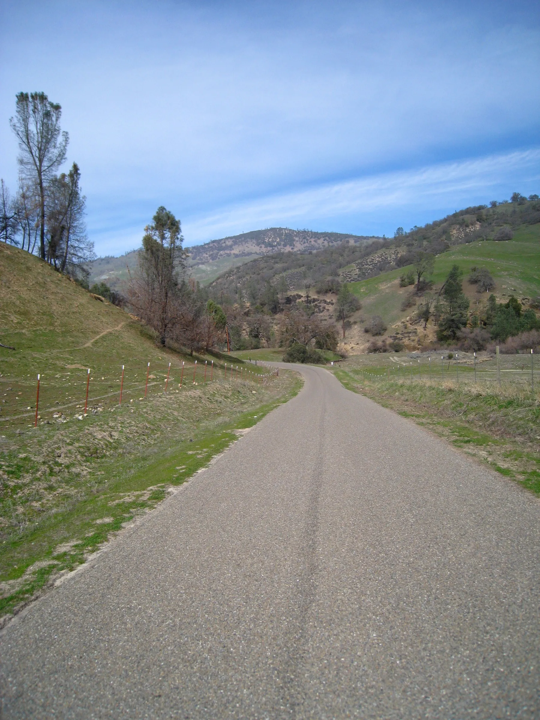 From here we flew up the the Airline hwy toward Hollister where we split up to go home (photo 1 of 4)