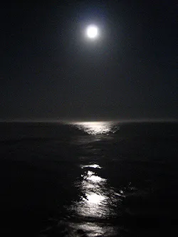 Last Thursday I called the Esalen Institute to book a late night hot bath atop the cliffs overlooking the Pacific Ocean in (photo 1 of 2)